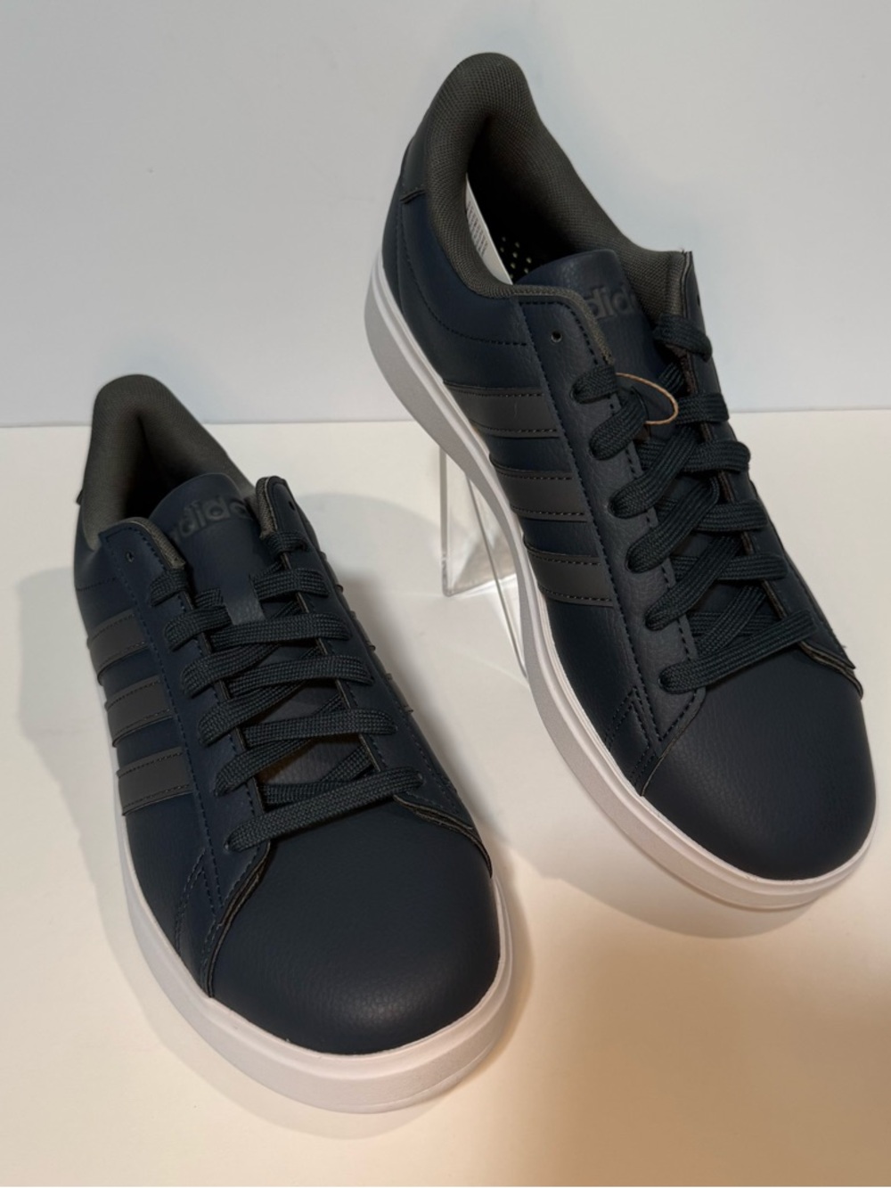 adidas Grand Court 2.0 Low-Top Leather Sneakers